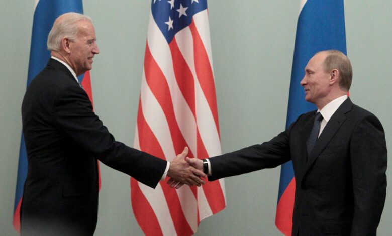 بوتين وبايدن يقبلان باقتراح فرنسي حول أوكرانيا