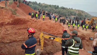 السلطات المغربية تطوّق مكان سقوط «ريان» ومراسم رسمية لتشييع الجثمان