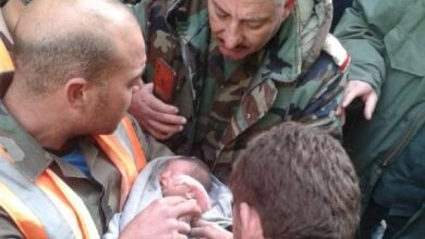 مجهول الأهل والهوية.. بئرٌ يحتضن طفل حديث الولادة في حمص