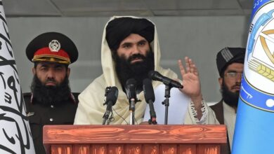 وزير داخلية "طالبان" يكشف عن وجهه لأول مرة