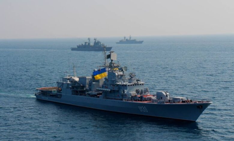 إغراق سفينة القيادة المركزية للبحرية الأوكرانية
