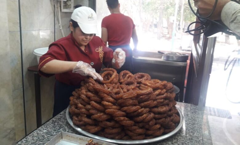 حلويات «المشبّك» من تراث أهالي طرطوس