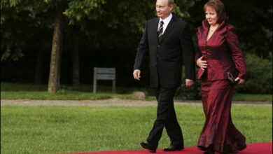 زوجة بوتين السابقة تكشف أسراره