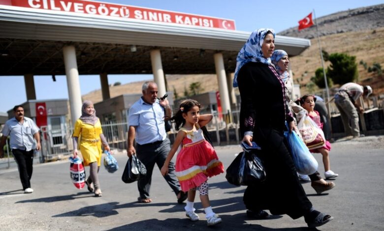 تركيا تمنع إجازة الأعياد ولن تسمح للسوريين الذين غادروا بالعودة