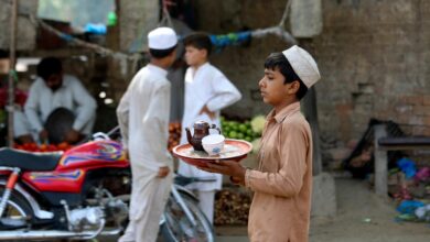 وزير باكستاني يقترح خفض استهلاك الشاي في بلاده