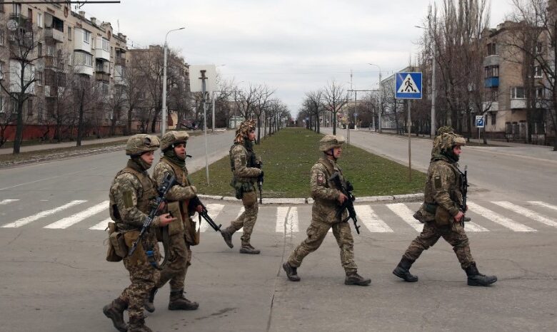 الجيش الأوكراني ينسحب من مدينة استراتيجية