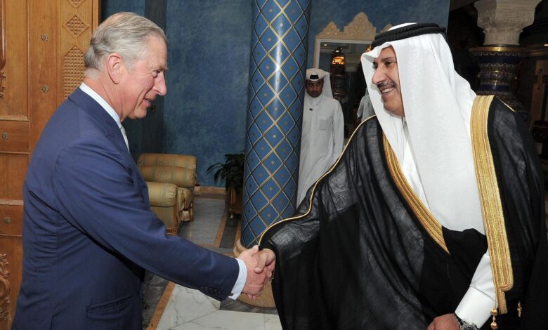 أموال قطر تثير الشكوك في بريطانيا.. ما قصة ملايين حمد بن جاسم للأمير تشارلز ؟