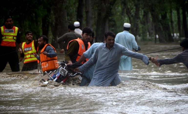ثلث باكستان مغمور بالماء