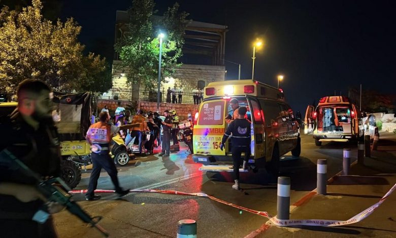 إصابة 9 إسرائيليين في إطلاق نار على حافلة بالقدس