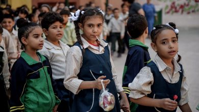 مصر تفرض غرامة مالية على التلاميذ في حال غيابهم عن المدرسة