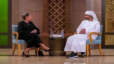 وزير الخارجية الإماراتي يلتقي زوجة الرئيس الإسرائيلي
