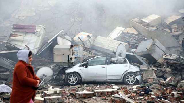 عدد ضحايا زلزال تركيا وسوريا يتجاوز 33 ألفاً