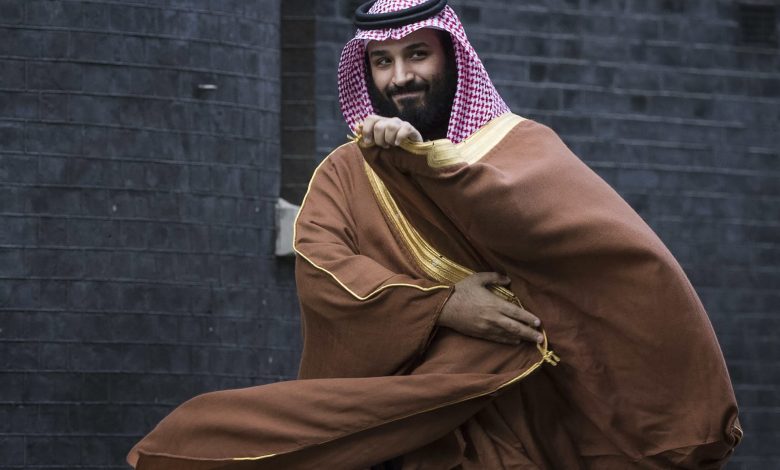 قضاة سعوديون متهمون بـ"الخيانة العظمى".. ما علاقة محمد بن سلمان؟