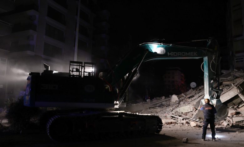 3 قتلى وأكثر من 200 مصاب.. ضحايا الزلزال الجديد في تركيا