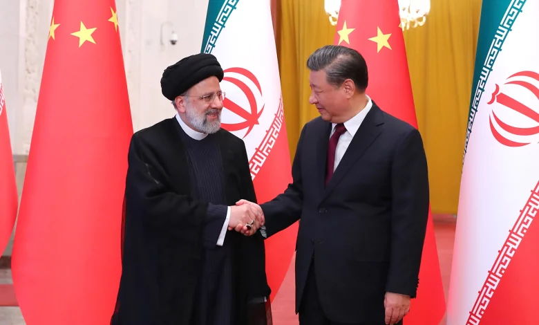 الرئيسان الصيني والإيراني.. خطوة تقارب جديدة!