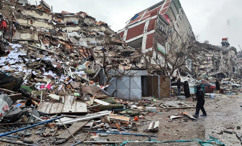 علماء يكشفون سبب الدمار الواسع في زلزال تركيا وسوريا