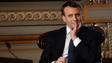 المعارضة الفرنسية تتهم ماكرون "بالانفصال عن الواقع"