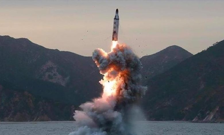 كوريا الشمالية تختبر صاروخاً بالستياً جديداً عابراً للقارات