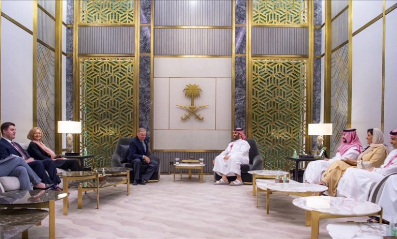 غراهام وبن سلمان يبحثان العلاقات الأمريكية السعودية