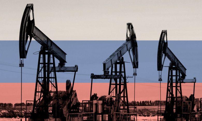 رغم العقوبات والحظر.. النفط الروسي يصل أوروبا!