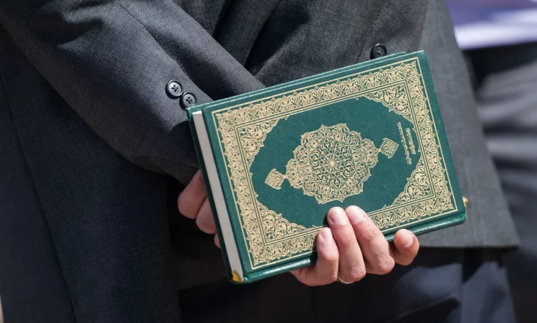 الأمن الروسي يعتقل شخصاً بتهمة حرق القرآن الكريم