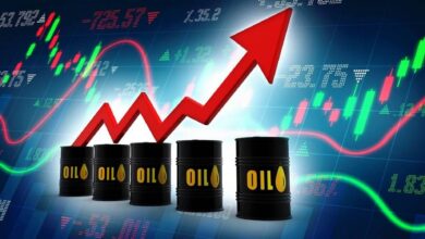 ارتفاع أسعار النفط مقابل انخفاض إنتاجه