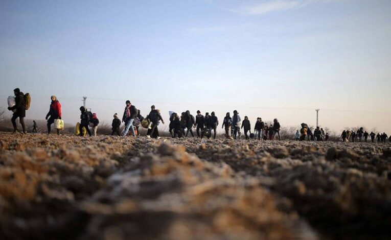تركيا تمنع مئات المهاجرين من الدخول إلى أراضيها