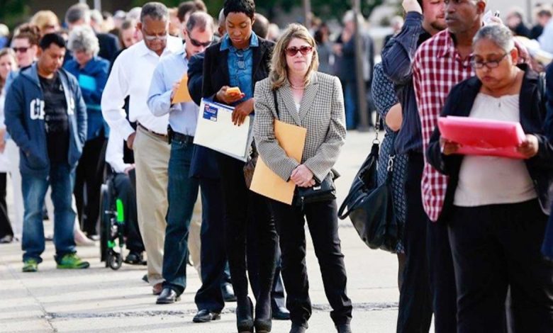 زيادة بأكثر من المتوقع في طلبات إعانة البطالة الأمريكية