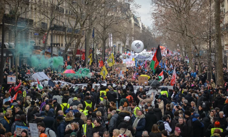 عيد العمال بفرنسا.. تظاهرات "تاريخية" تهدد ماكرون!