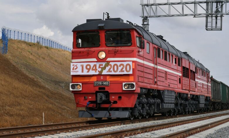 أول قطار حاويات يغادر روسيا إلى السعودية
