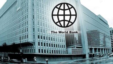 البنك الدولي يتوقّع نموّ الاقتصاد في إيران وركوده في أمريكا