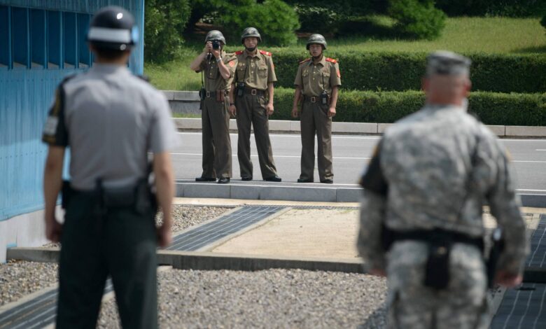 جندي أمريكي يعبر الحدود إلى كوريا الشمالية