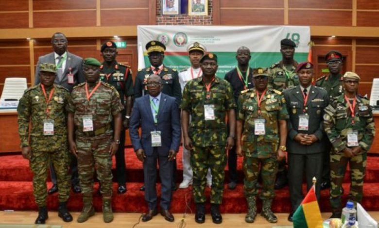 النيجر.. "إيكواس" تحدد يوم التدخل العسكري والمجلس الحاكم يهدد بإعدام الرئيس