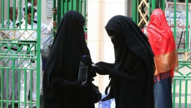 مصر تحظر النقاب في المدارس وتضع شروطاً للحجاب