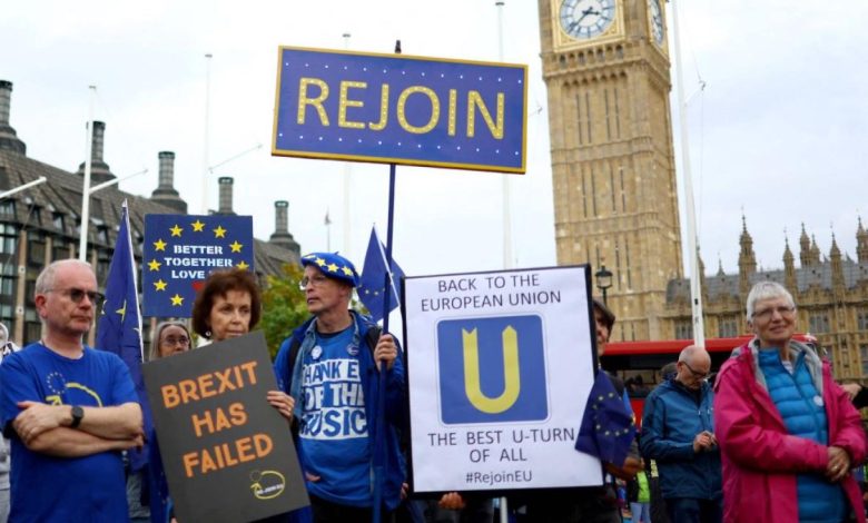 بريطانيون يعضون أصابع الندم: أعيدونا إلى الاتحاد الأوروبي ؟!
