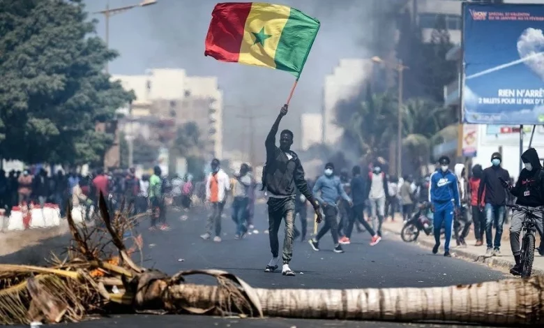 شبح الانقلاب يقترب من دولة أفريقية جديدة ؟!