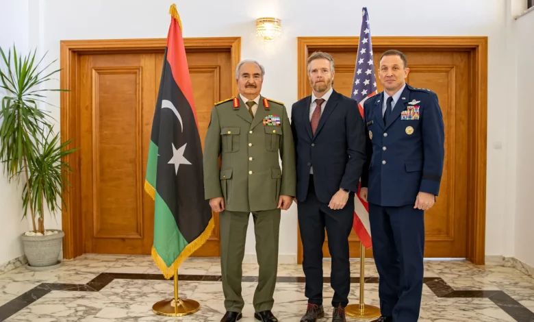 ماذا وراء لقاء جنرال أميركي باللواء الليبي خليفة حفتر؟!