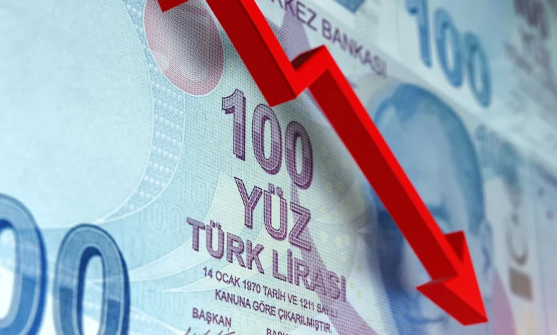 هبوط تاريخي لليرة التركية مقابل الدولار الأمريكي ؟!