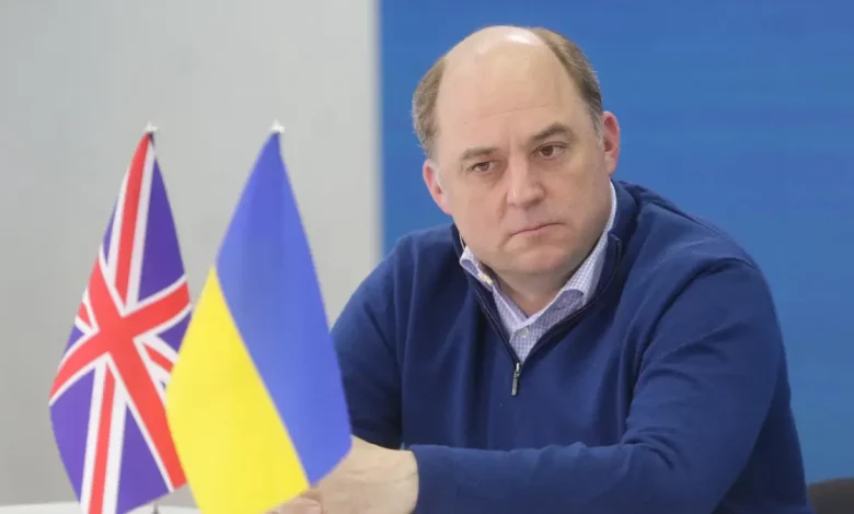وزير الدفاع البريطاني: "يجب على القيادة الأوكرانية أن تظهر قدراً من الامتنان لحلفائها"   