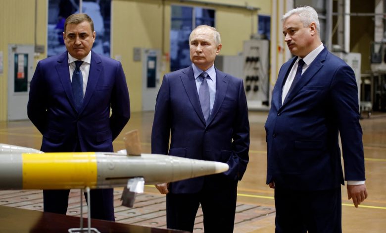 بوتين والسلاح الروسي