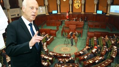 جدل في تونس حول قانون يجرّم "التطبيع".. البرلمان يناقشه والرئيس يعارضه !