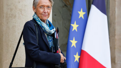 استقالة رئيسة الوزراء الفرنسية