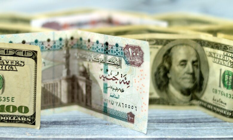 انهيار كبير للدولار في مصر