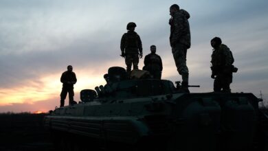 القوات الأوكرانية تنسحب من لاستوتشكينو