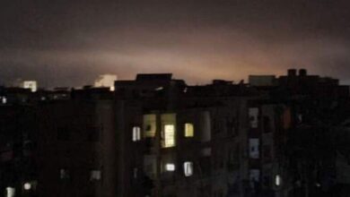الكهرباء السورية تنفي انقطاع التيار عن دير الزور بعد العـ.ـدوان الأمريكي