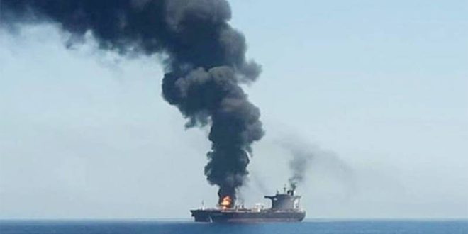 القيادة المركزية الأمريكية: إصابة سفينة أمريكية بأضرار في خليج عدن