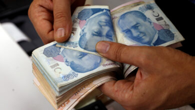 الليرة التركية تصل إلى أدنى مستوى لها أمام الدولار