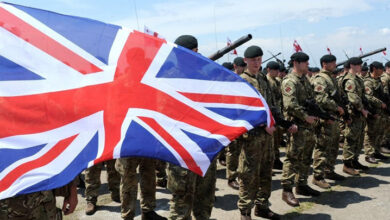 اعتقال 5 جنود بريطانيين في المملكة المتحدة.. ما علاقة سوريا ؟