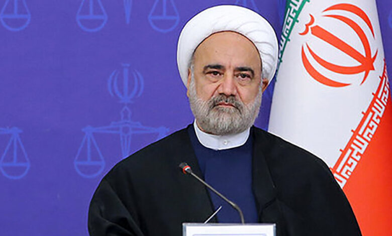 استقالة مسؤول في القضاء الإيراني على خلفية تورط ابناءه بقضايا فساد!!