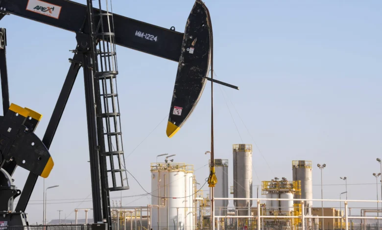 أسعار النفط تتراجع مع انحسار التوتر في الشرق الأوسط